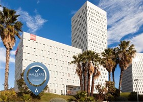ibis Barcelona Santa Coloma