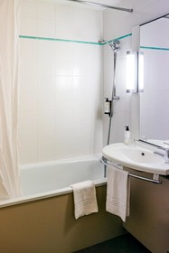 ibis Barcelona Santa Coloma
