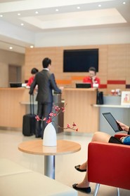 ibis Barcelona Santa Coloma