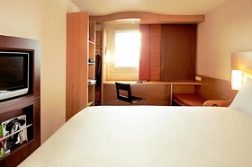 ibis Barcelona Santa Coloma