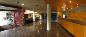 Les Torres Hotel & Hostal