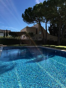 Homenfun Luxury House