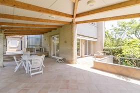 Homenfun Luxury House