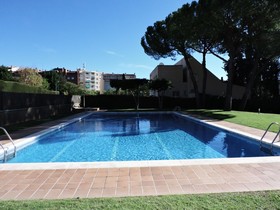 Homenfun Luxury House