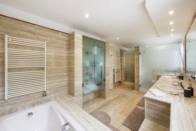 Olala Sea&City View Villa