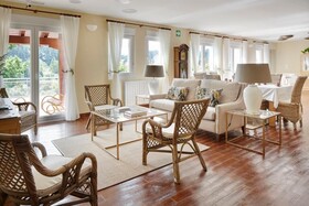 Hotel Txoriene