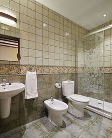 Hotel Txoriene
