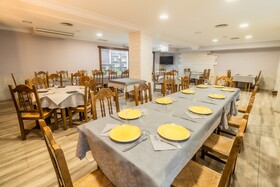 Hostal Restaurante El Bomba