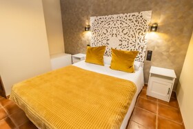 Hostal Restaurante El Bomba