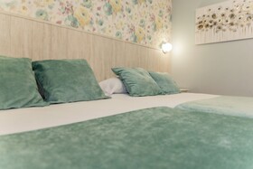 Hostal Restaurante El Bomba