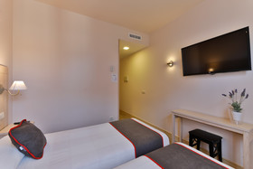 Hostal La Chata By OYO Rooms