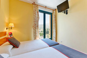 OYO Casa Rural La Chata