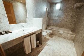 Barceló León Conde Luna