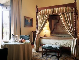 Parador de León