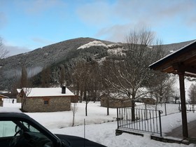 Casas de Montana  Alto Curueno