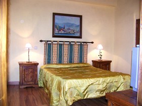 Palacio De Los Alvarado