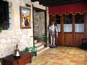 Palacio De Los Alvarado