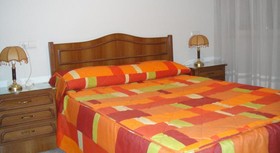 Hotel Hostal Uria