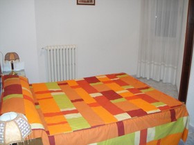 Hotel Hostal Uria
