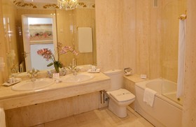 Sercotel Hotel Artheus Carmelitas