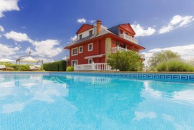 Hotel Rural Lacelo