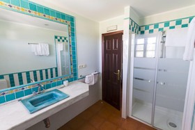 Hotel Rural Lacelo