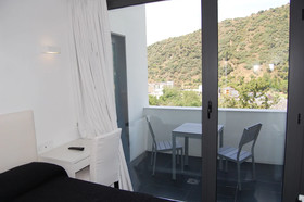 Hostal Tres Campanas