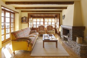 Nin de Beret by FeelFree Rentals