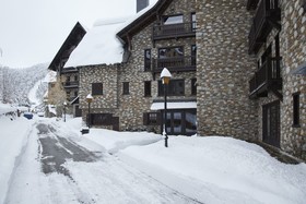 Nin de Beret by FeelFree Rentals