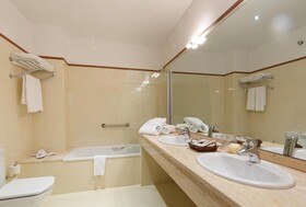 Hotel Manantial