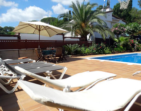 Casa Dolors En Calonge