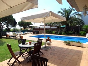 Casa Dolors En Calonge
