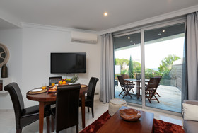 Marivent Apartments