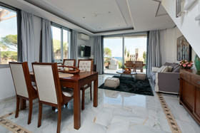 Marivent Apartments