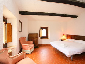 Moli De Mayola