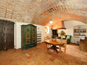 Moli De Mayola