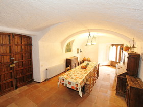 Moli De Mayola