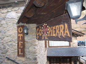 Hotel Co De Pierra