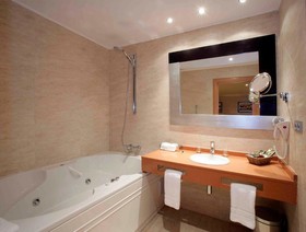 Nastasi Hotel & Spa
