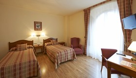 Hotel Abad Cisneros