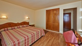 Hotel Abad Cisneros