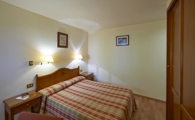 Hotel Abad Cisneros