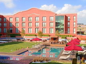 Dolce by Wyndham Barcelona Resort