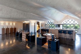 Cava & Hotel Mastinell