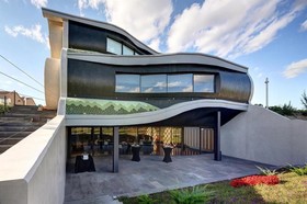 Cava & Hotel Mastinell