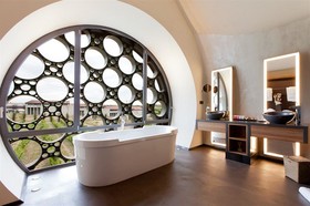 Cava & Hotel Mastinell