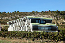 Cava & Hotel Mastinell