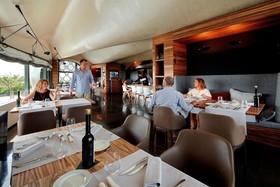 Cava & Hotel Mastinell