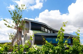 Cava & Hotel Mastinell