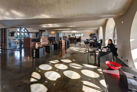 Cava & Hotel Mastinell